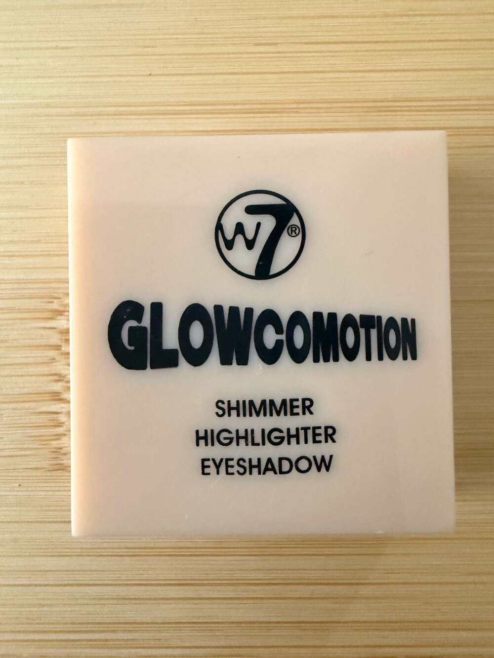 W7 Glowcomotion - Shimmer Highlighter Eye Shadow